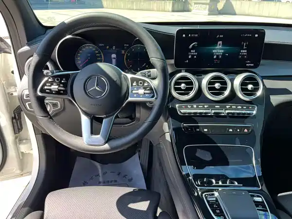 Mercedes-Benz GLC 2020