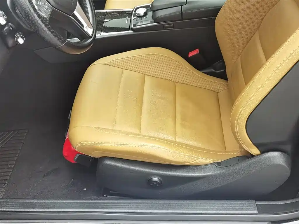 Mercedes-Benz E-Class 2015 — фото 20