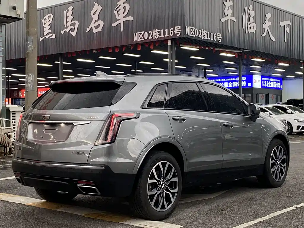 Cadillac XT5 2024 — фото 8