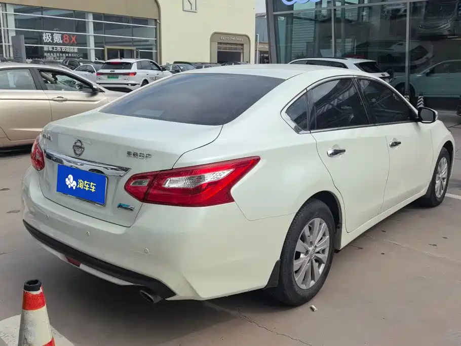 Nissan Teana 2018