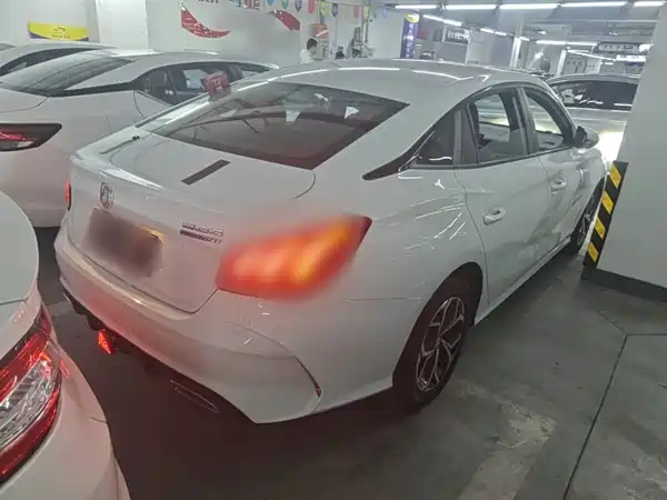 MG MG5 2022