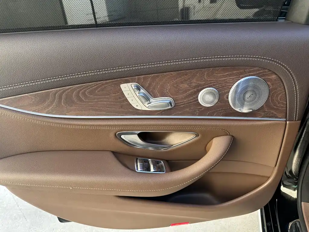 Mercedes-Benz E-Class 2020 — фото 4