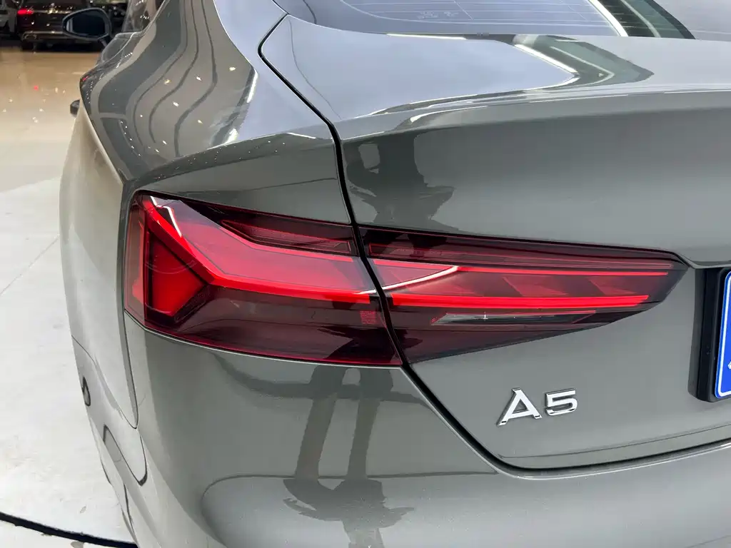 Audi A5 2023 — фото 9