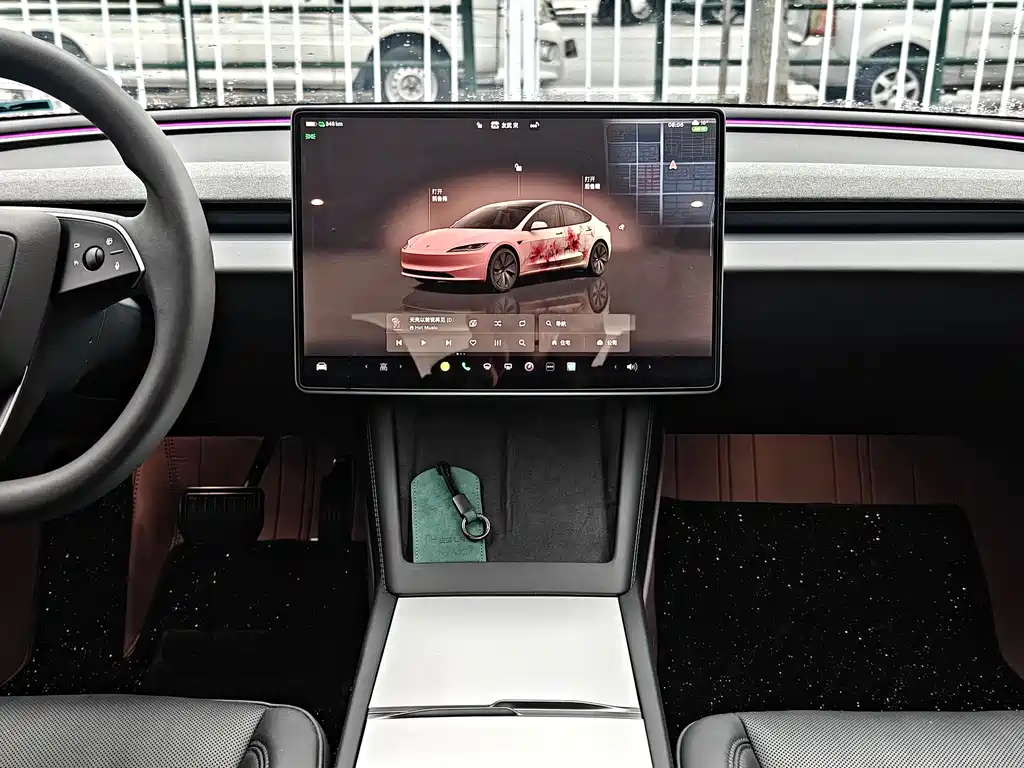 Tesla Model 3 2024 — фото 17