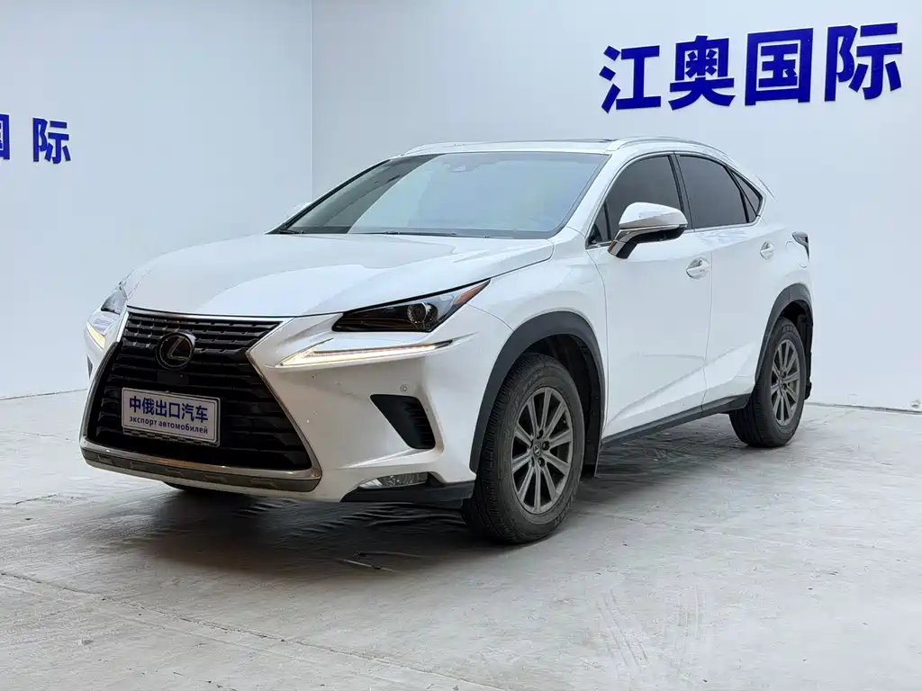 Lexus NX 2021