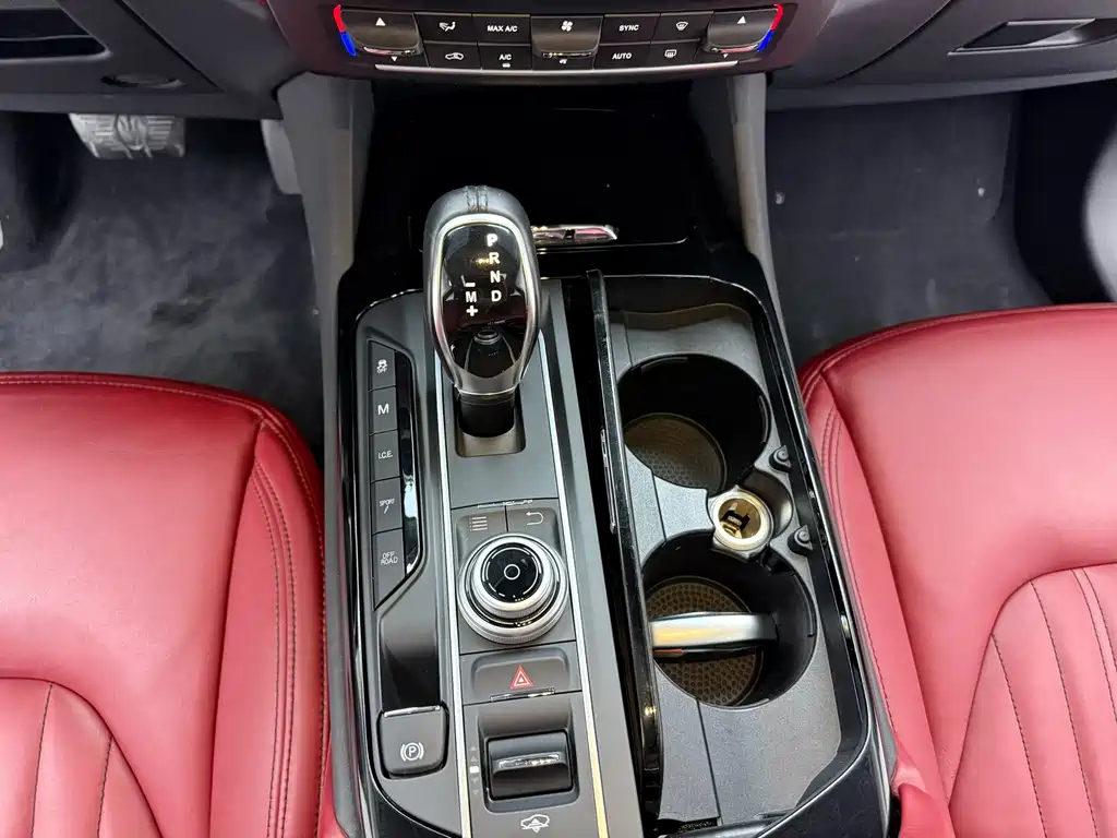Maserati Levante 2018 — фото 3