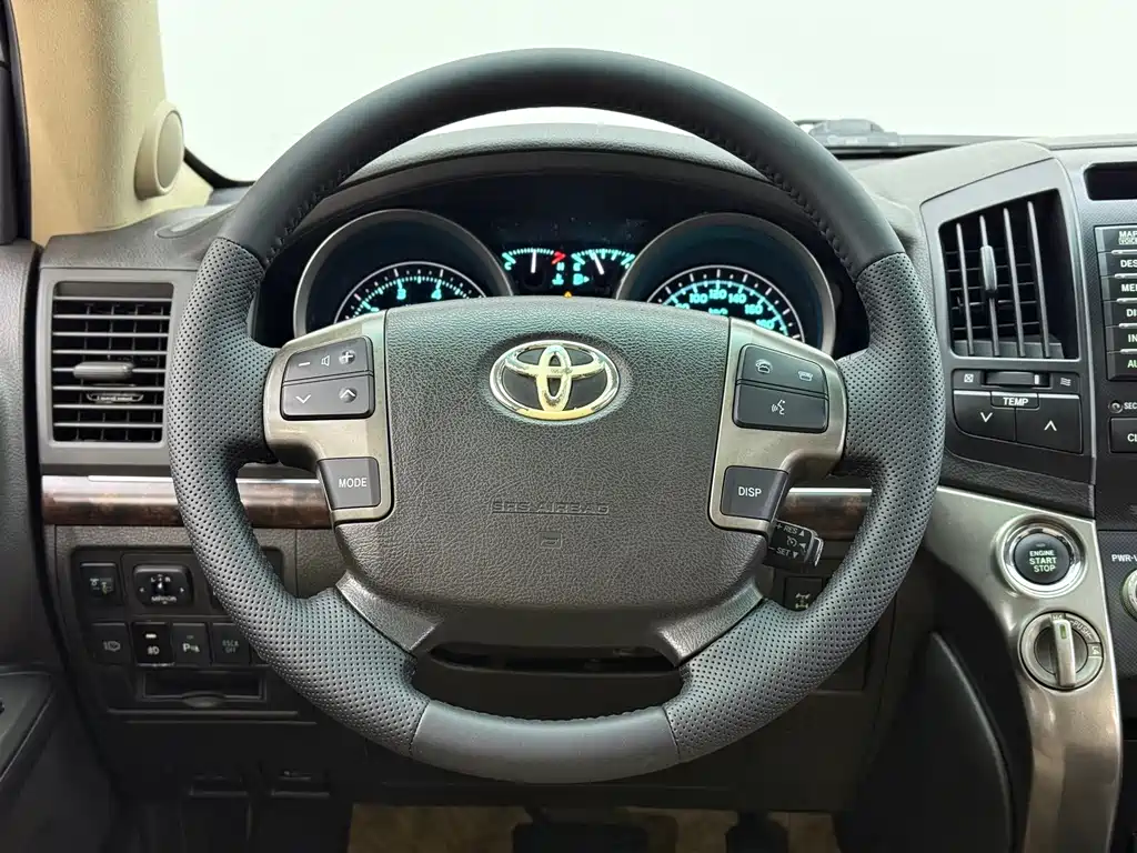 Toyota Land Cruiser 2008 — фото 17