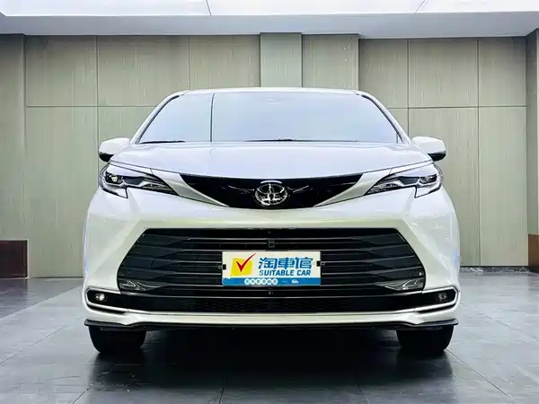 Toyota Sienna 2024