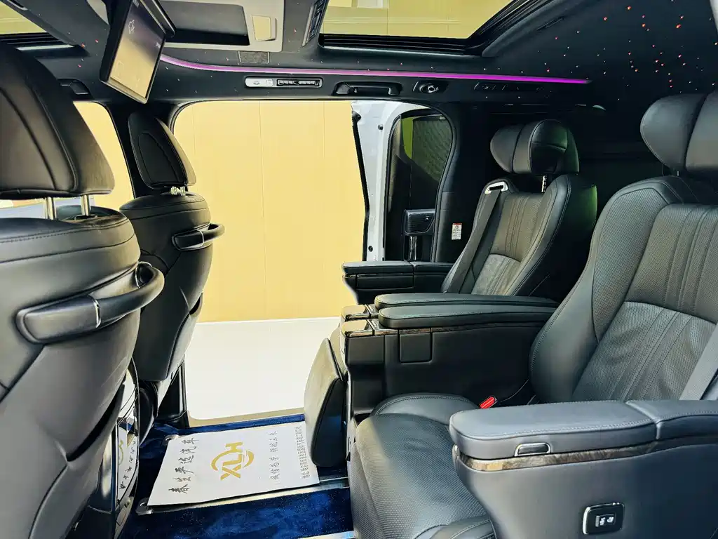 Toyota Alphard 2021 — фото 11