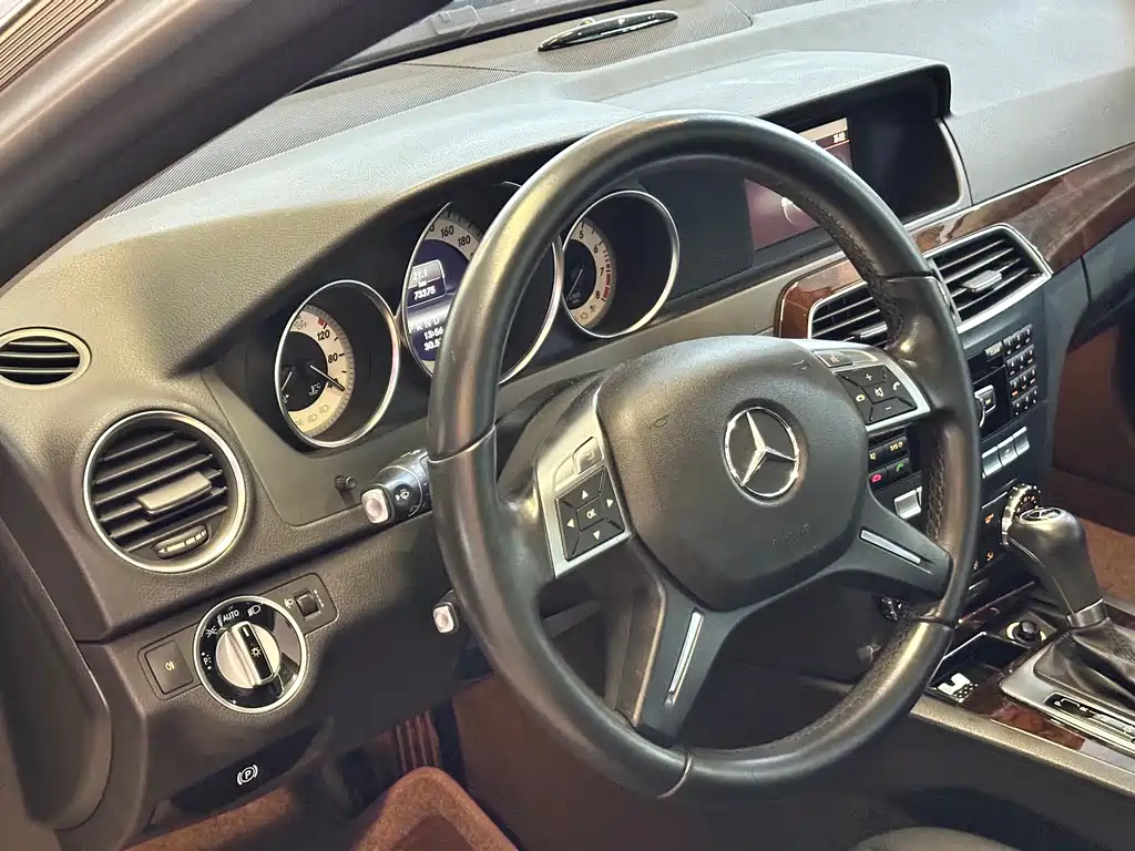 Mercedes-Benz C-Class 2013 — фото 4