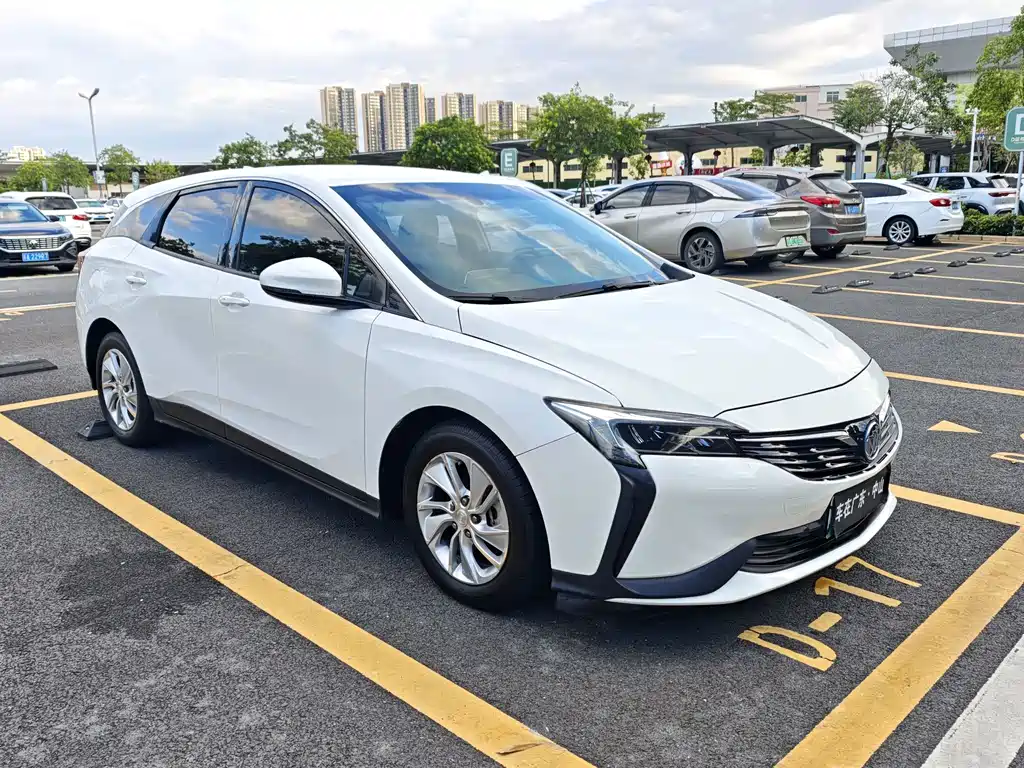 Buick Velite 6 2020 — фото 3