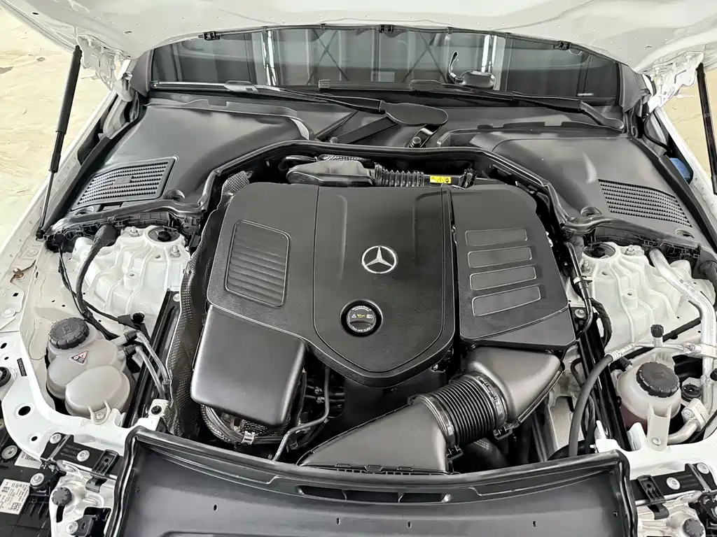 Mercedes-Benz C-Class 2024 — фото 15
