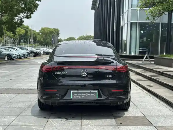Mercedes-Benz EQE 2023