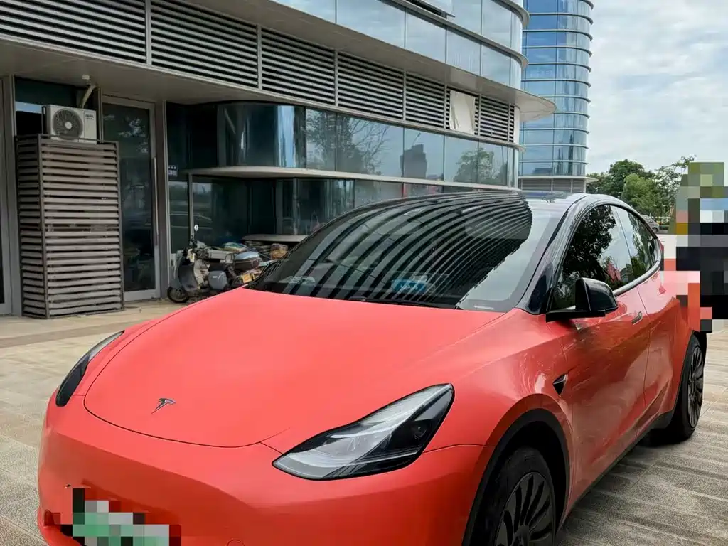 Tesla Model Y 2023 — фото 1
