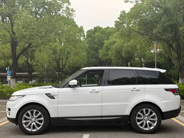 Land Rover Range Rover Sport 2014