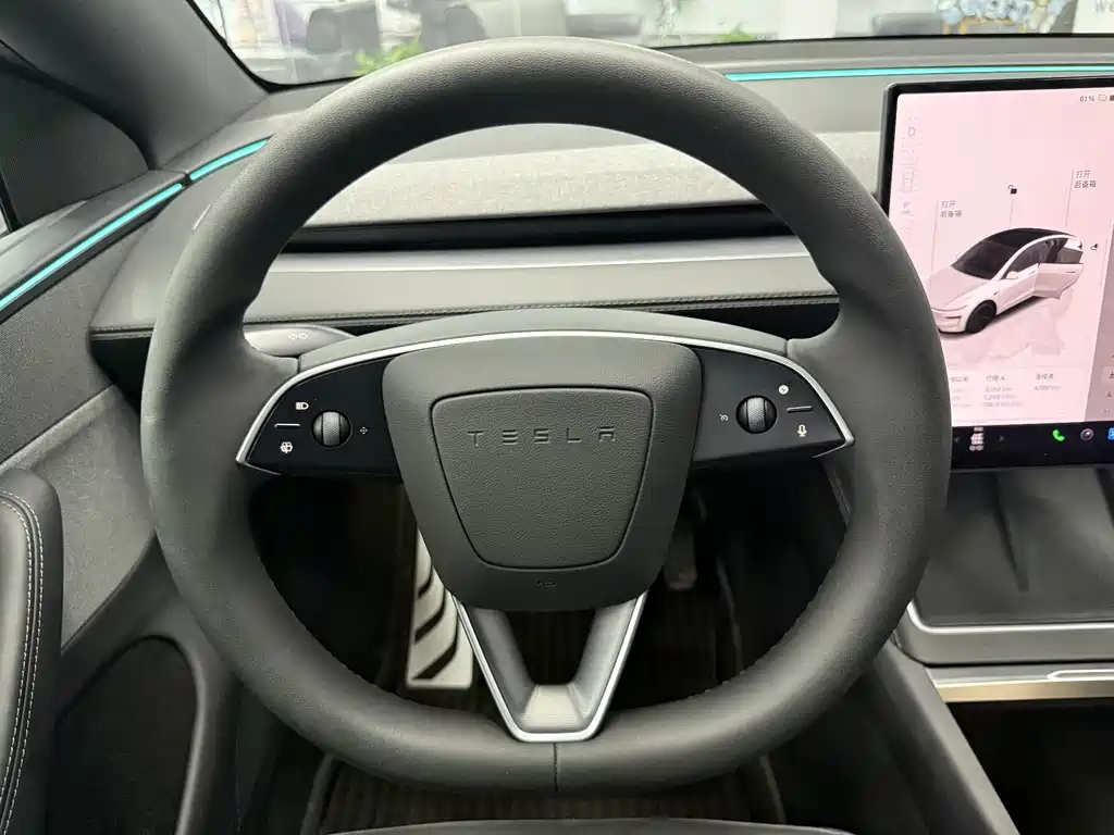Tesla Model Y 2026 — фото 15