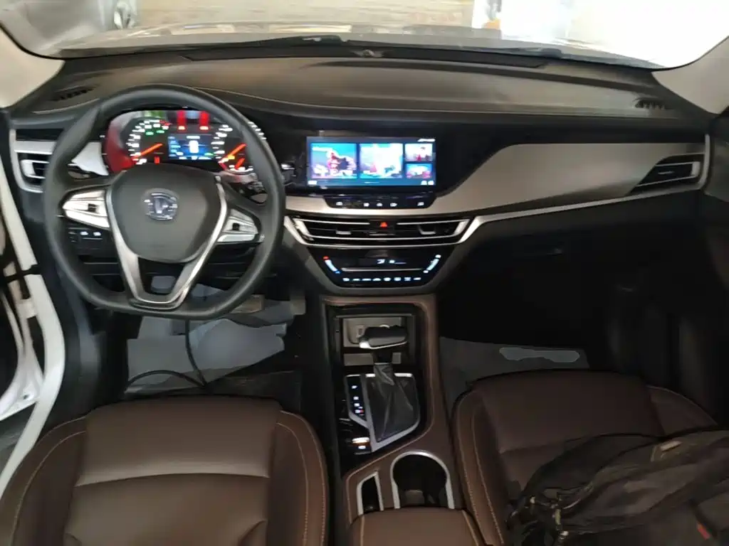 Changan CS35PLUS 2019 — фото 10