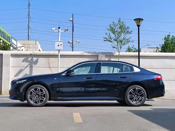BMW 5 Series 2024