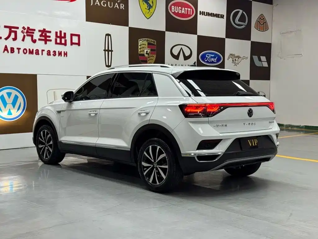 Volkswagen T-Roc 2023