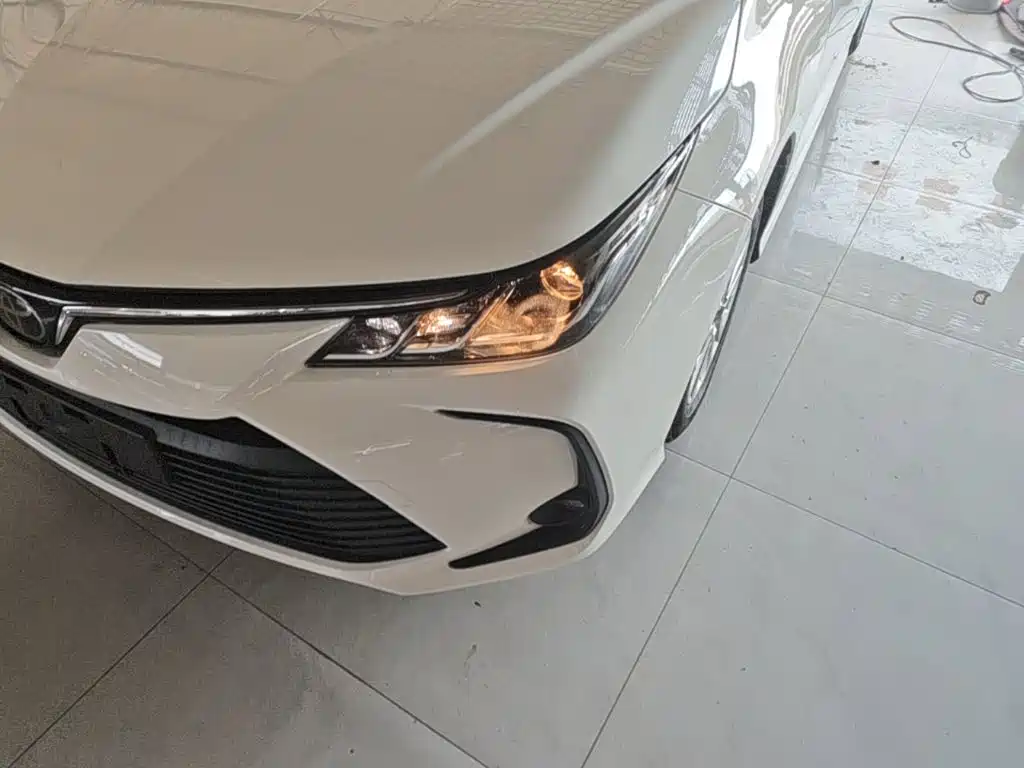 Toyota Corolla 2020 — фото 24