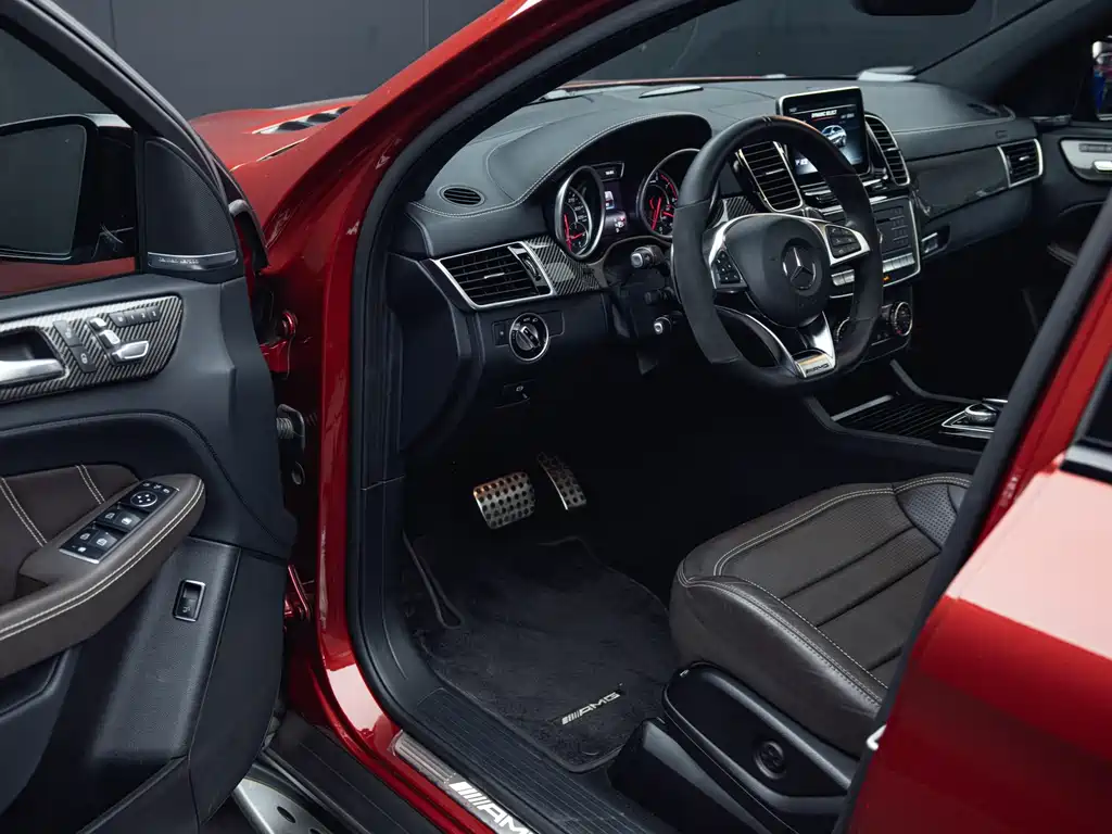Mercedes-Benz GLE Coupe AMG 2016 — фото 11