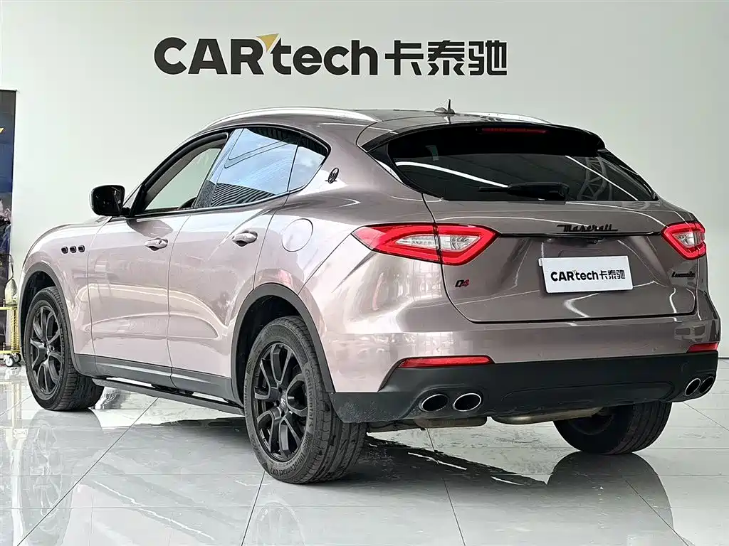 Maserati Levante 2016 — фото 15