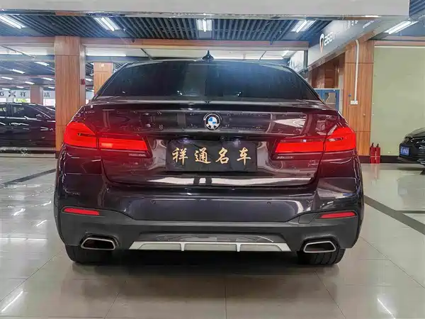 BMW 5 Series 2021