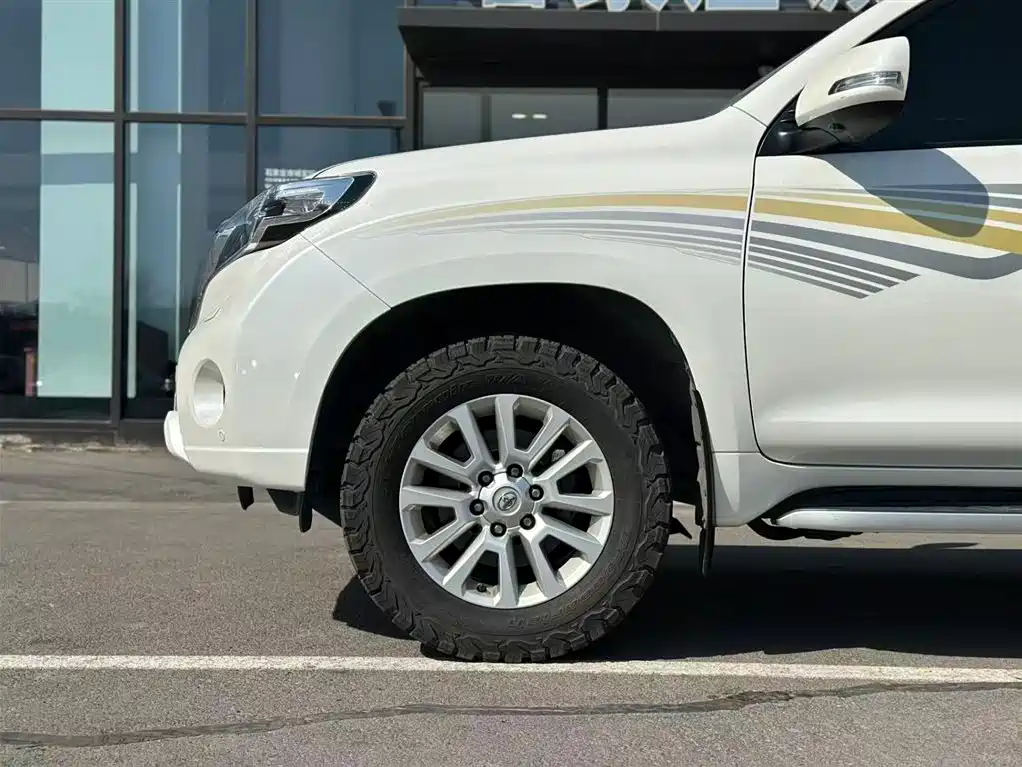 Toyota Prado 2016 — фото 4