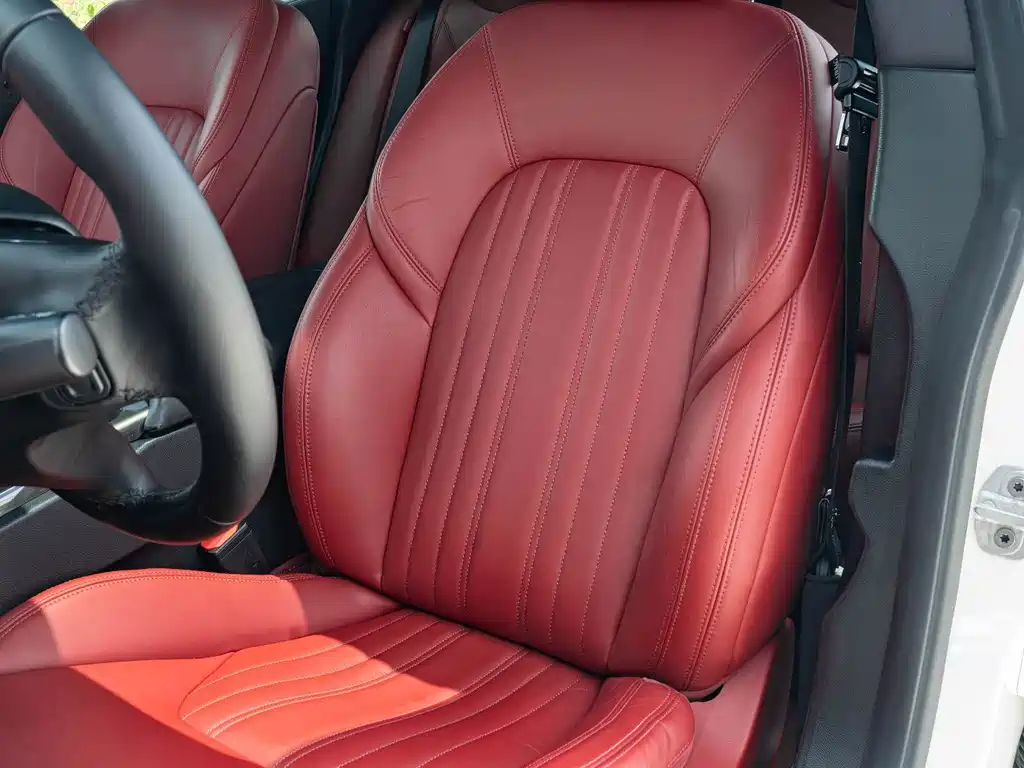 Maserati Ghibli 2017 — фото 12