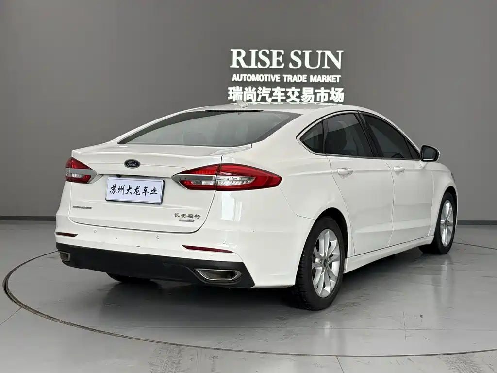 Ford Mondeo 2020 — фото 9