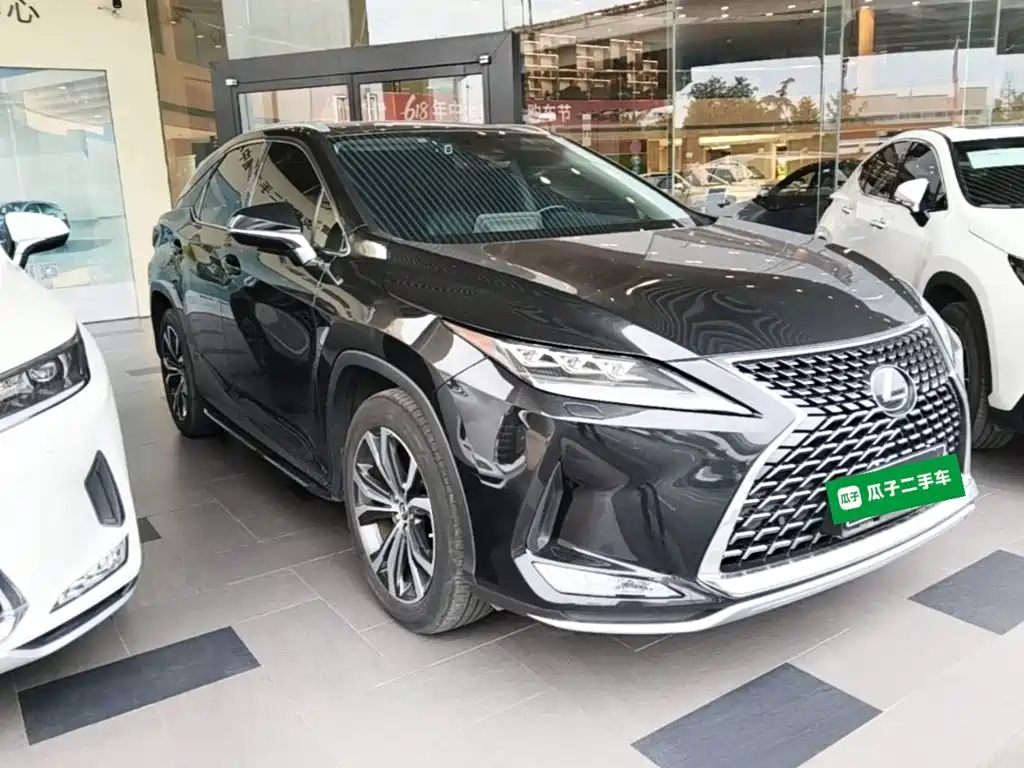 Lexus RX 2021