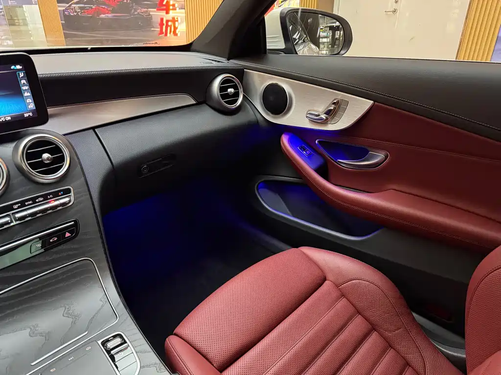 Mercedes-Benz C-Class 2020 — фото 18