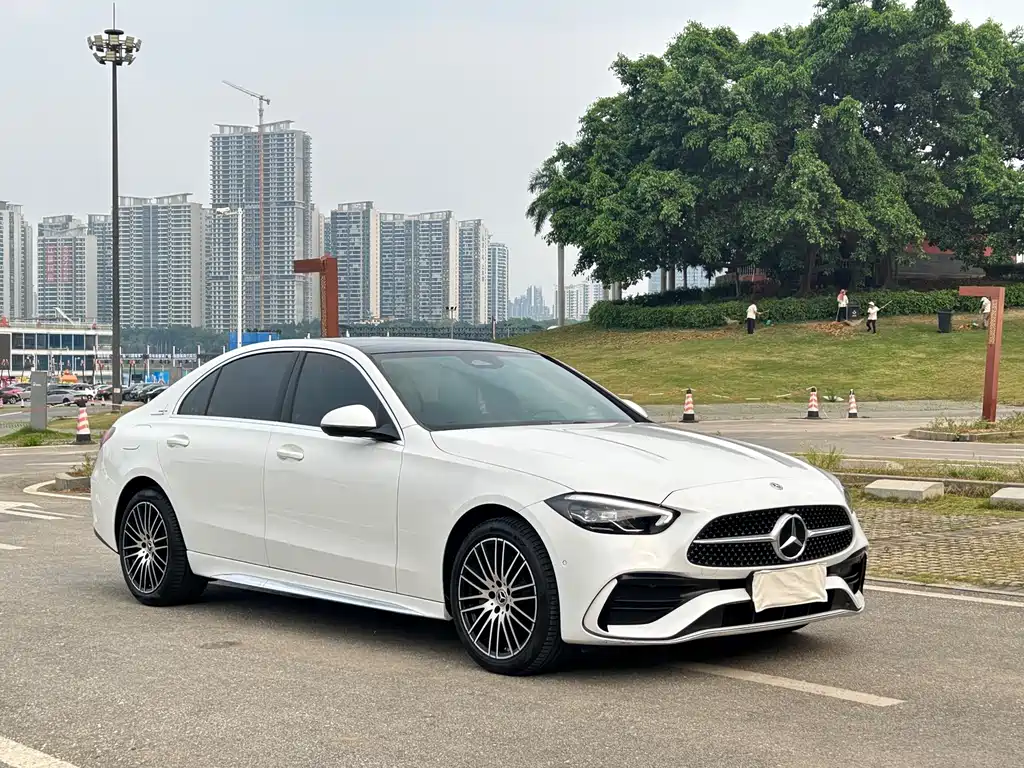 Mercedes-Benz C-Class 2023 — фото 9