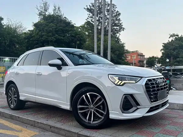 Audi Q3 2021