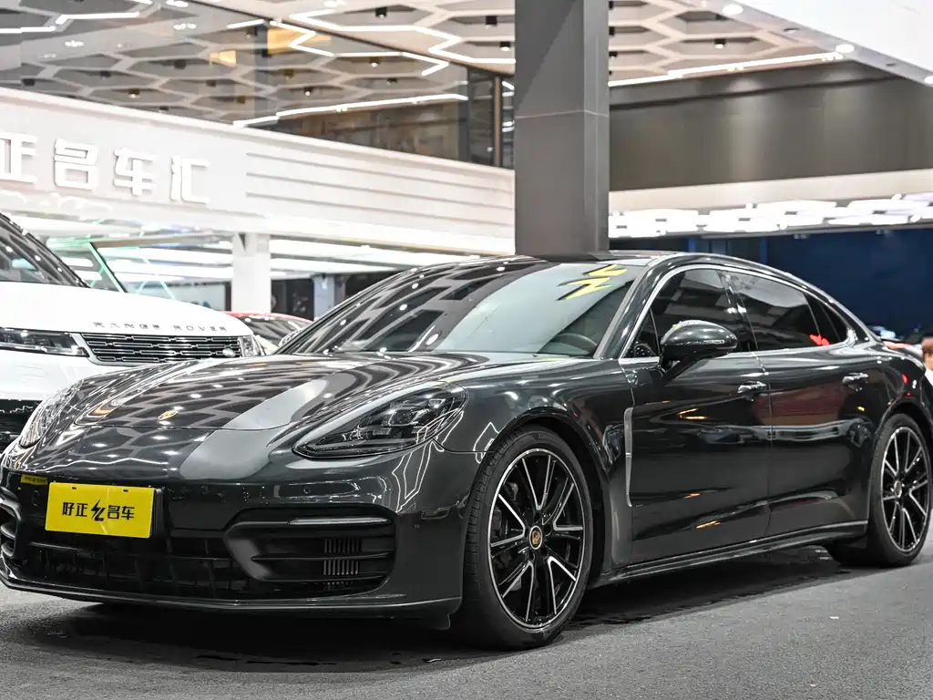 Porsche Panamera 2021 — фото 1