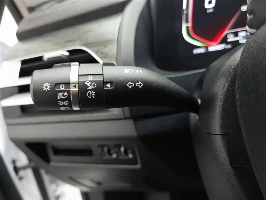 BYD Qin Pro NEV 2019 — фото 21