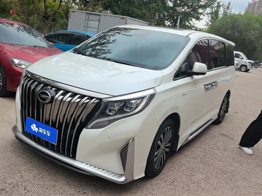 GAC Motor Trumpchi M8 2022 — фото 1