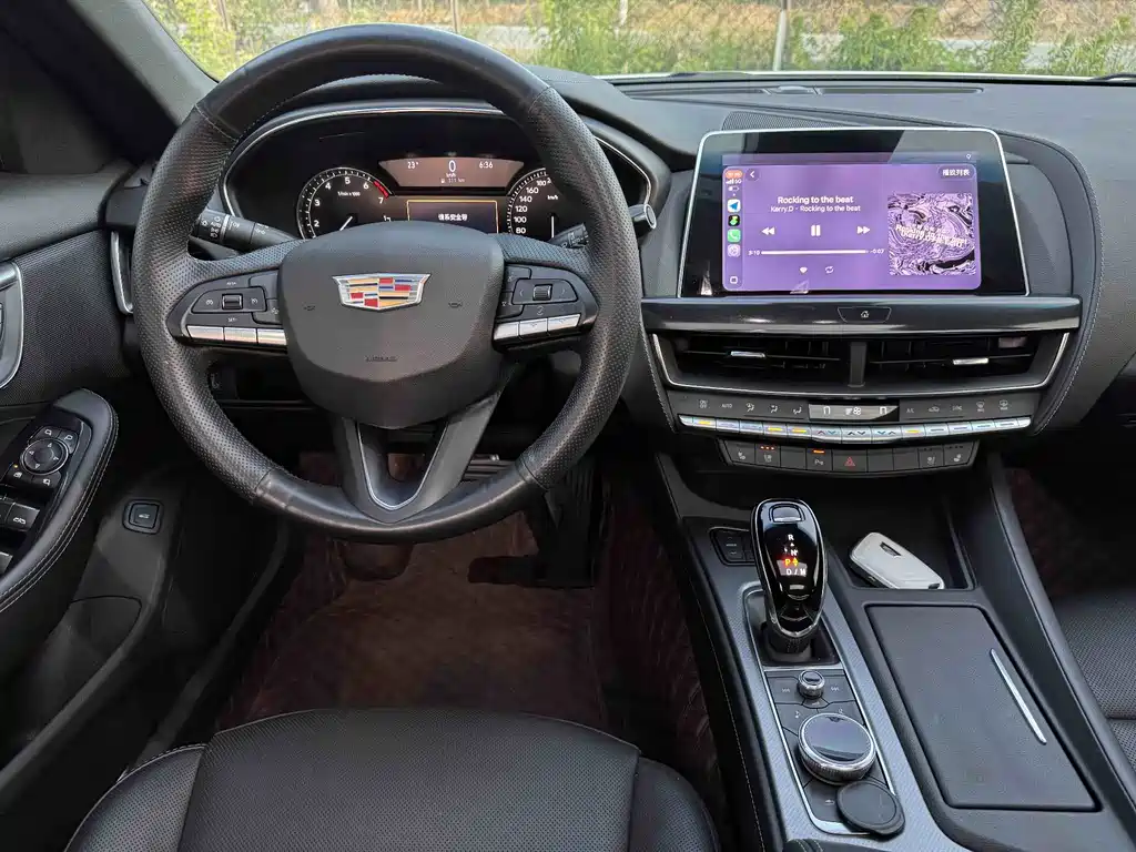 Cadillac CT5 2022 — фото 12
