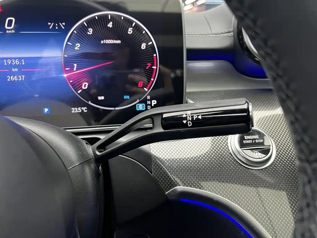 Mercedes-Benz C-Class 2023 — фото 28