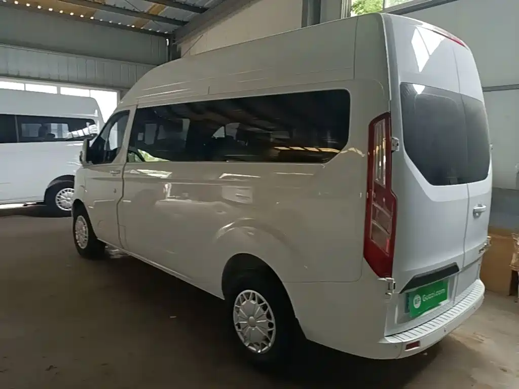 Ford Transit 2022