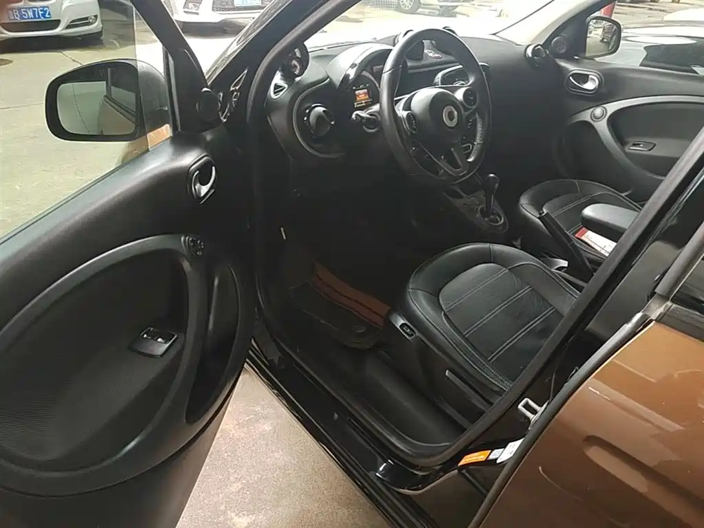 smart Forfour 2017 — фото 16
