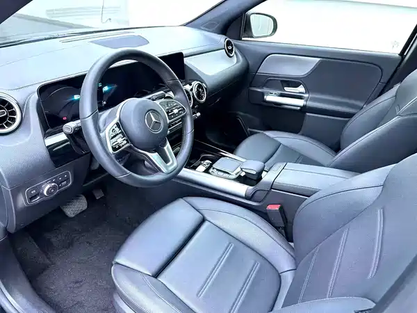 Mercedes-Benz GLA 2023