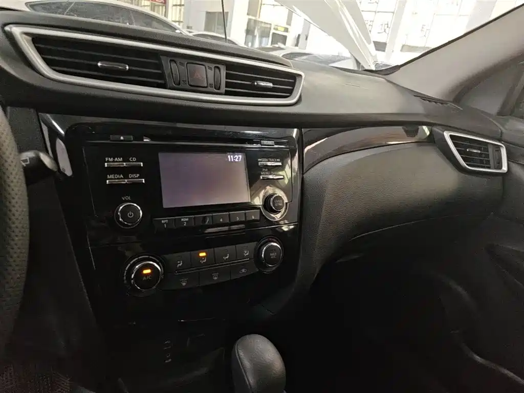 Nissan Qashqai 2016 — фото 10