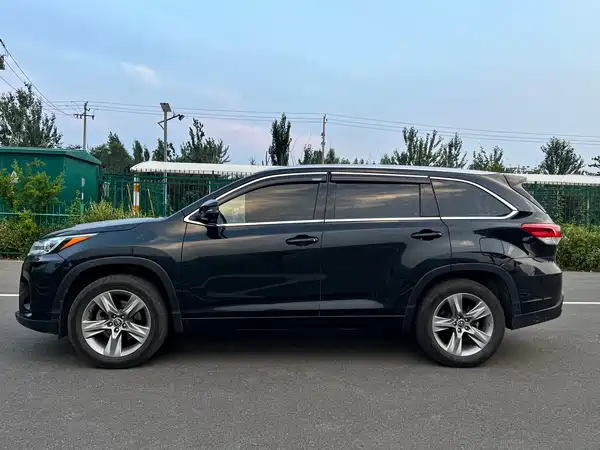 Toyota Highlander 2020
