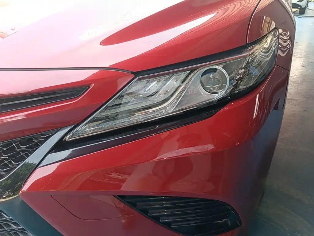 Toyota Camry 2020 — фото 24