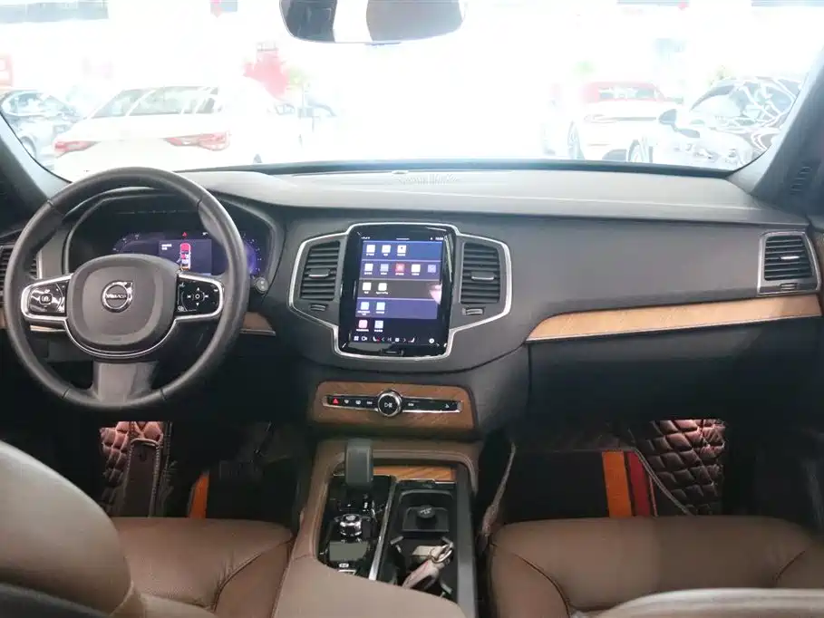 Volvo XC90 2024