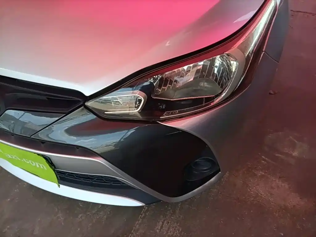 Toyota Yaris L 2016 — фото 24