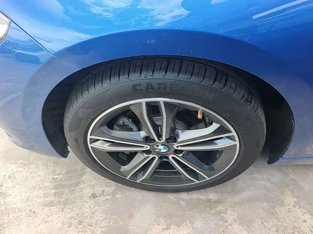 BMW 1 Series 2018 — фото 23