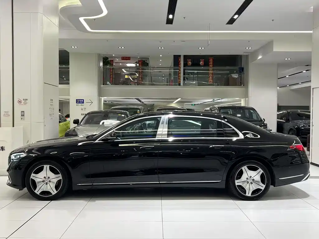 Mercedes-Benz Maybach S-Class 2024