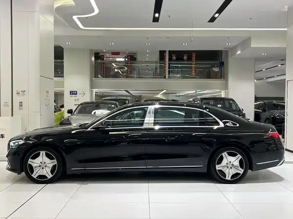 Mercedes-Benz Maybach S-Class 2024